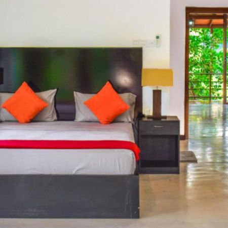 Hôtel Aqua Exotica Wellness Retreat à Gampola Extérieur photo