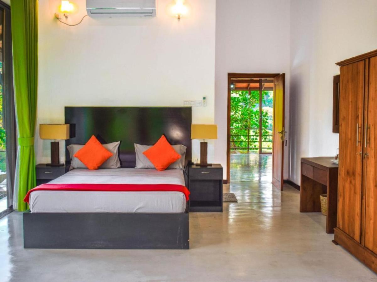 Hôtel Aqua Exotica Wellness Retreat à Gampola Extérieur photo