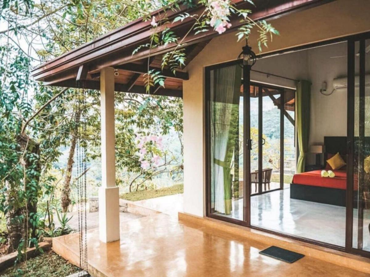 Hôtel Aqua Exotica Wellness Retreat à Gampola Extérieur photo