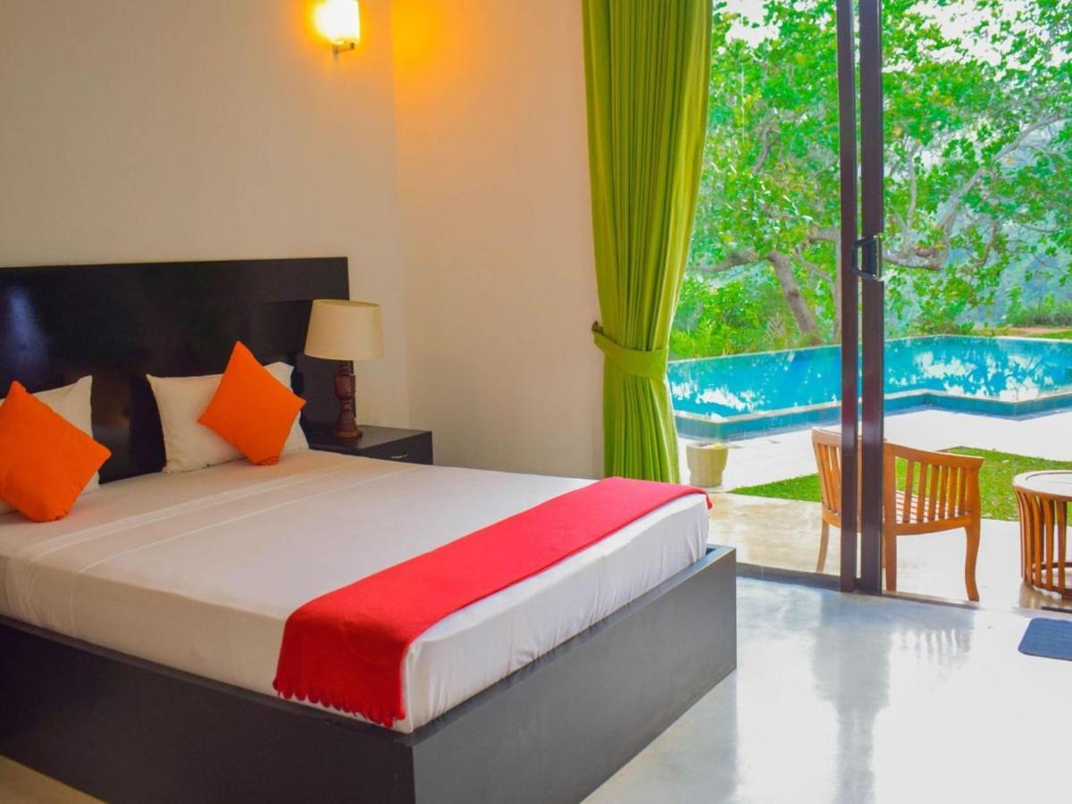 Hôtel Aqua Exotica Wellness Retreat à Gampola Extérieur photo
